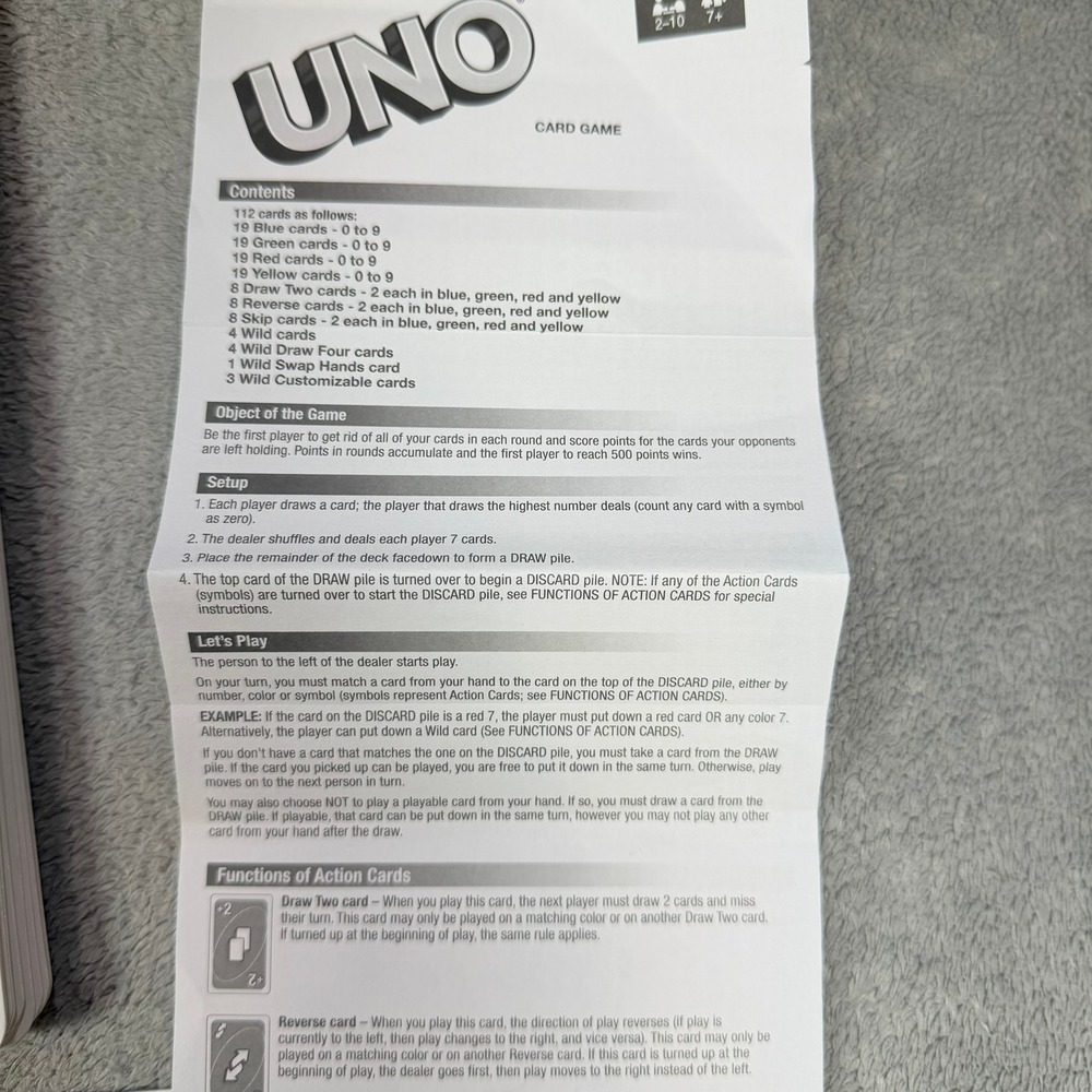 Cardinal Giant UNO Card Game Red Oversized 7x10in Cards Family Party Game 36078 - Picture 4 of 9